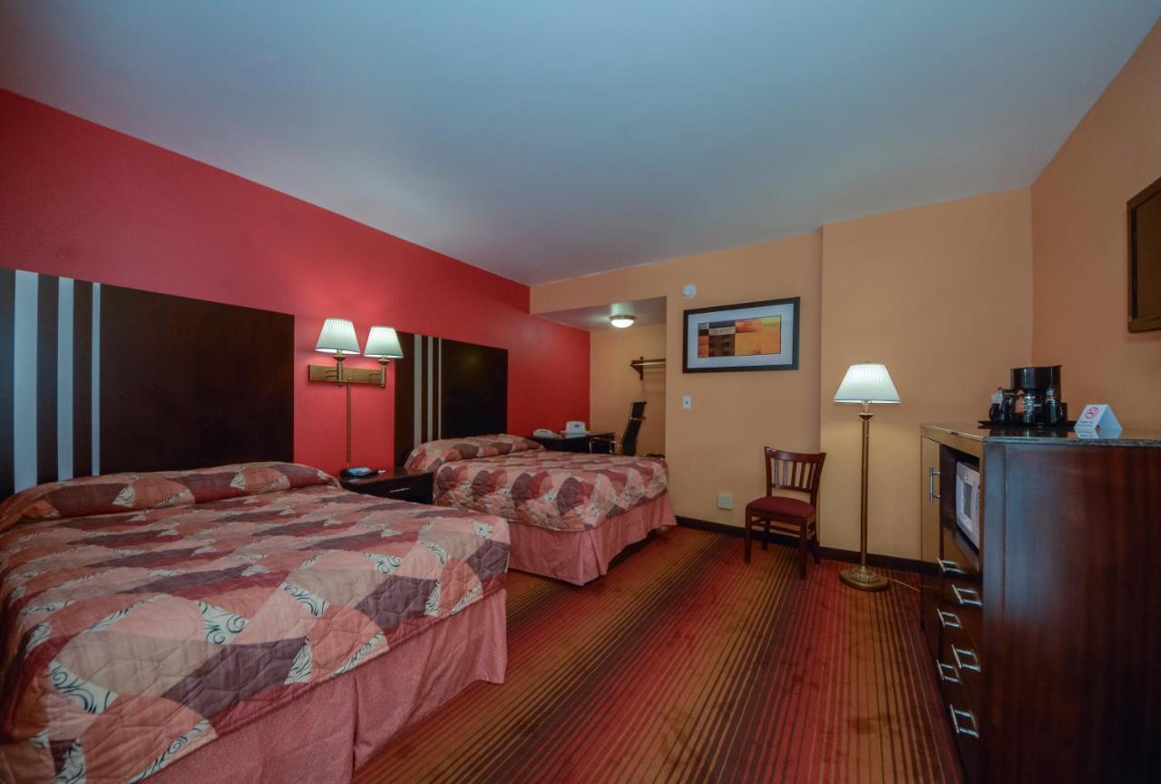 Rodeway Macarthur Airport Inn Ronkonkoma